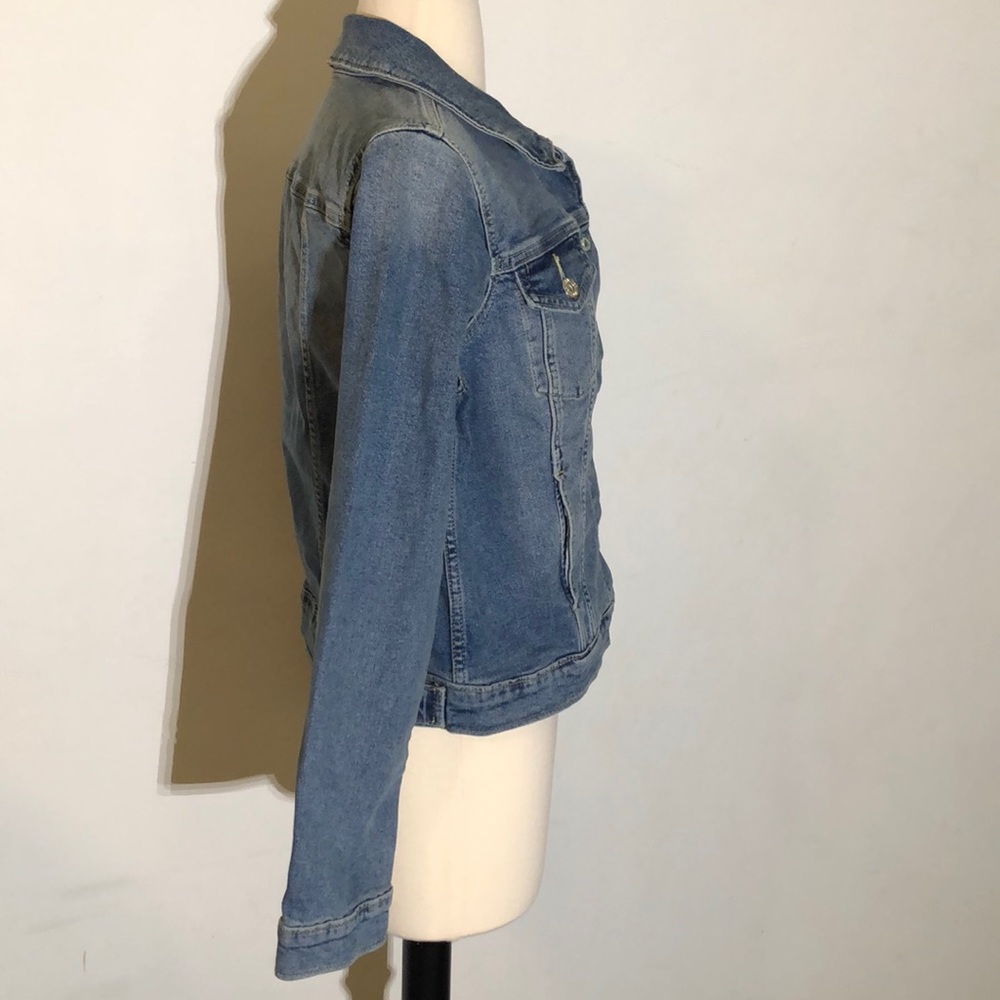 Women’s Levi Denizen Medium Jean Jacket - Picture 6 of 8